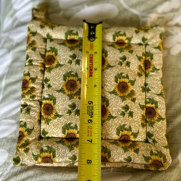 VTG Sunflower Kitchen Pot Holders Hanging Set of 2 Cottagecore Farmhouse Accent - Picture 6 of 6